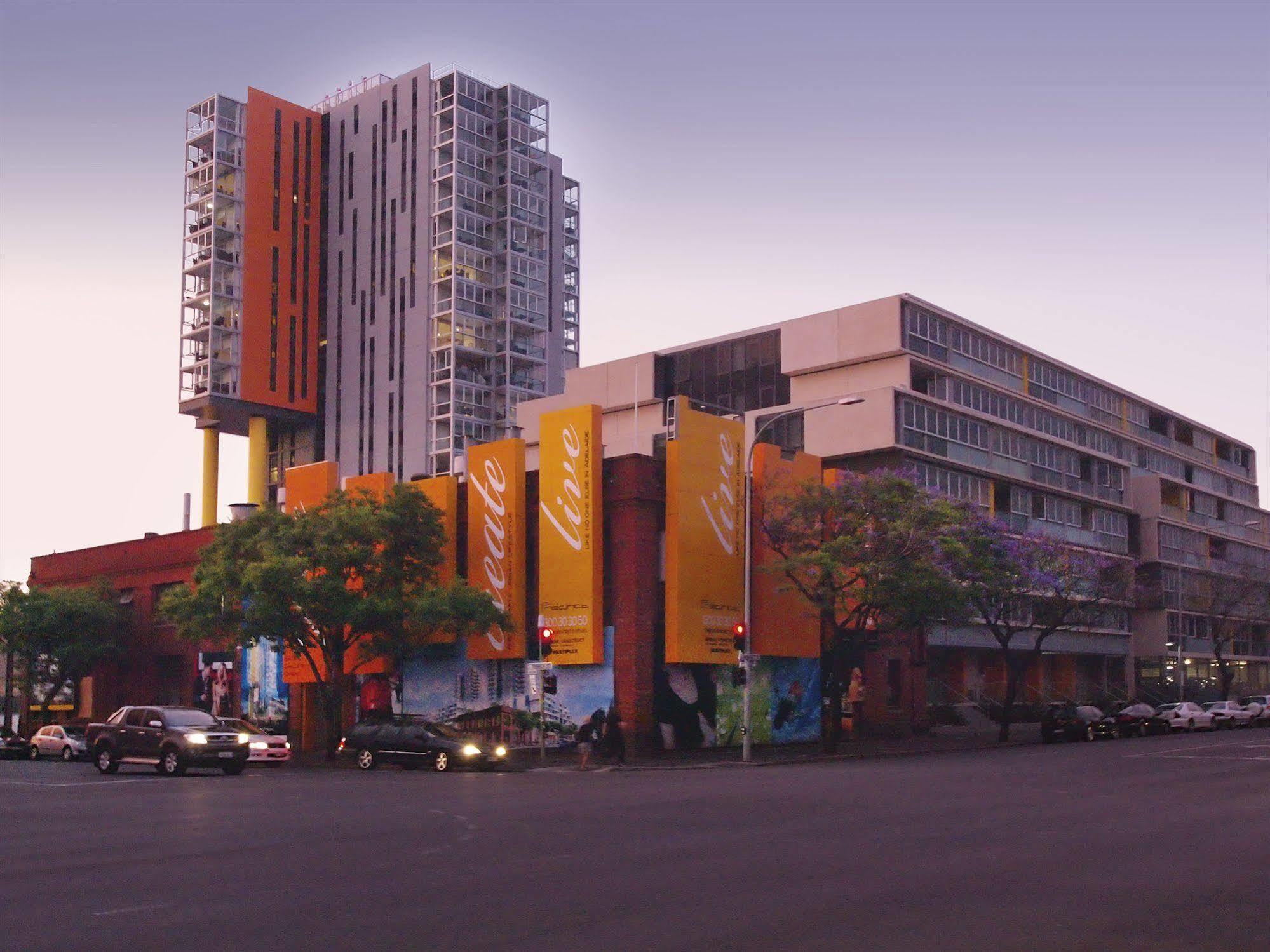 Istay Precinct Adelaida Exterior foto